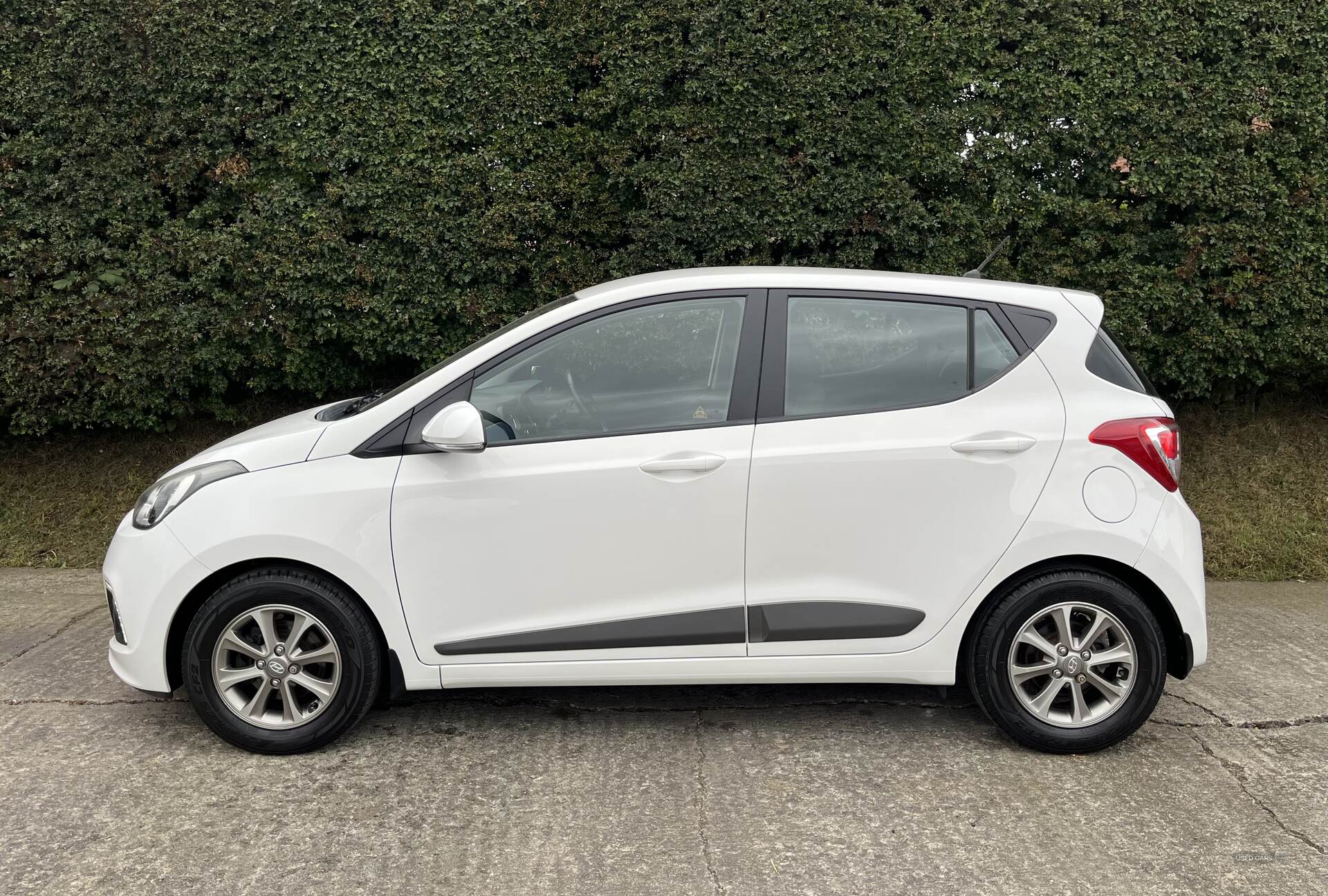Jun 2014 Hyundai i10 1.0 Premium 5dr