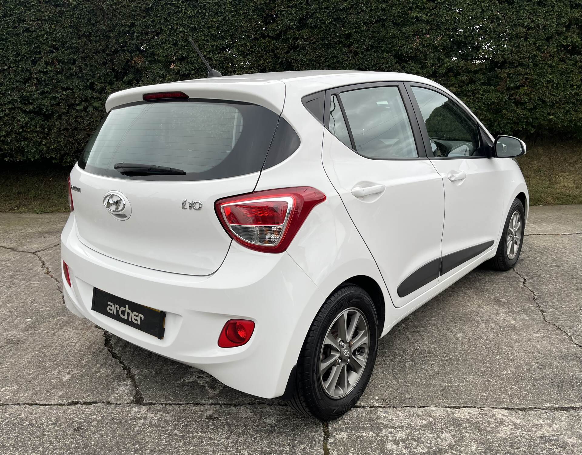 Jun 2014 Hyundai i10 1.0 Premium 5dr