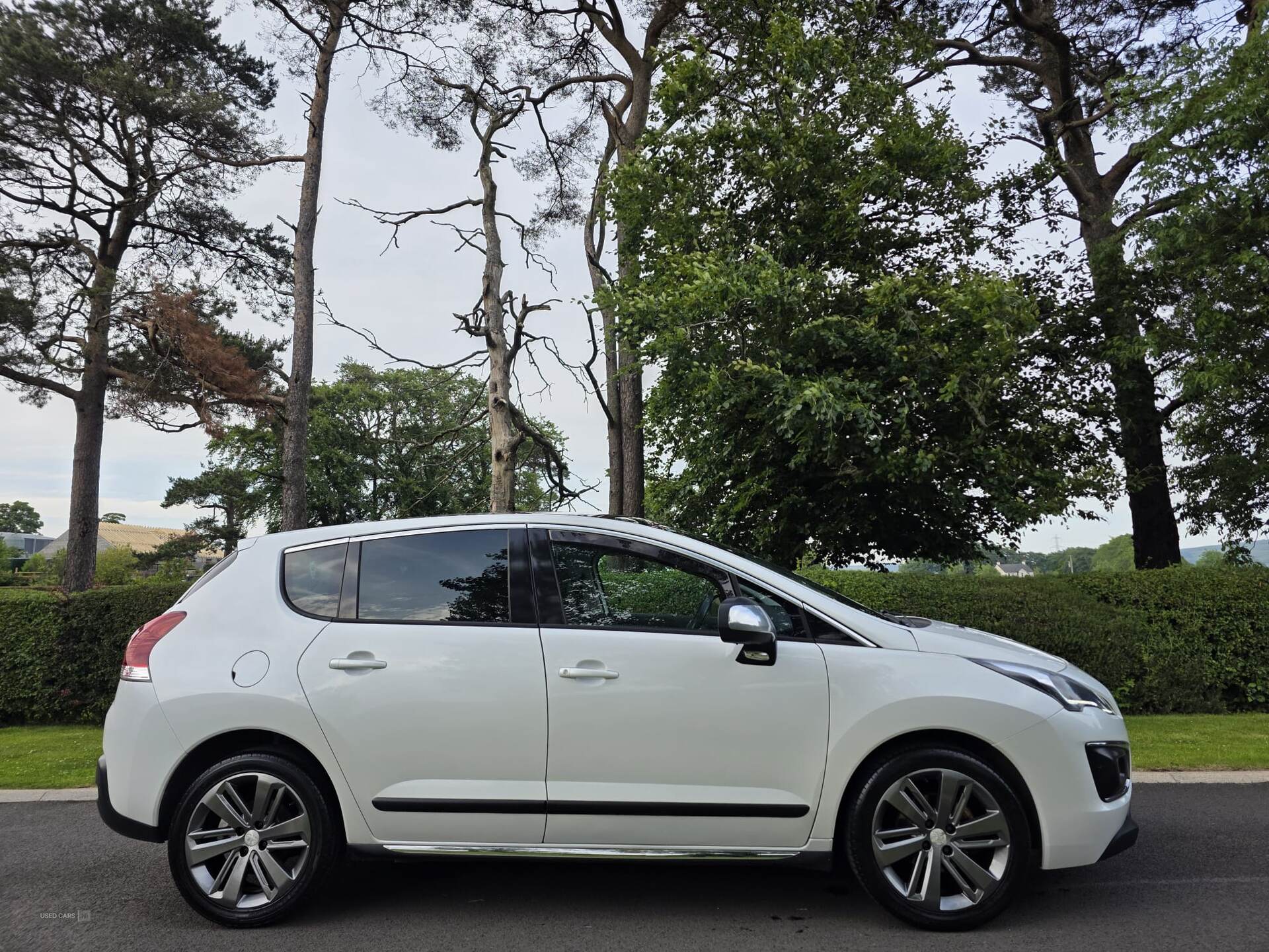 Dec 2013 Peugeot 3008 1.6 HDi Allure 5dr