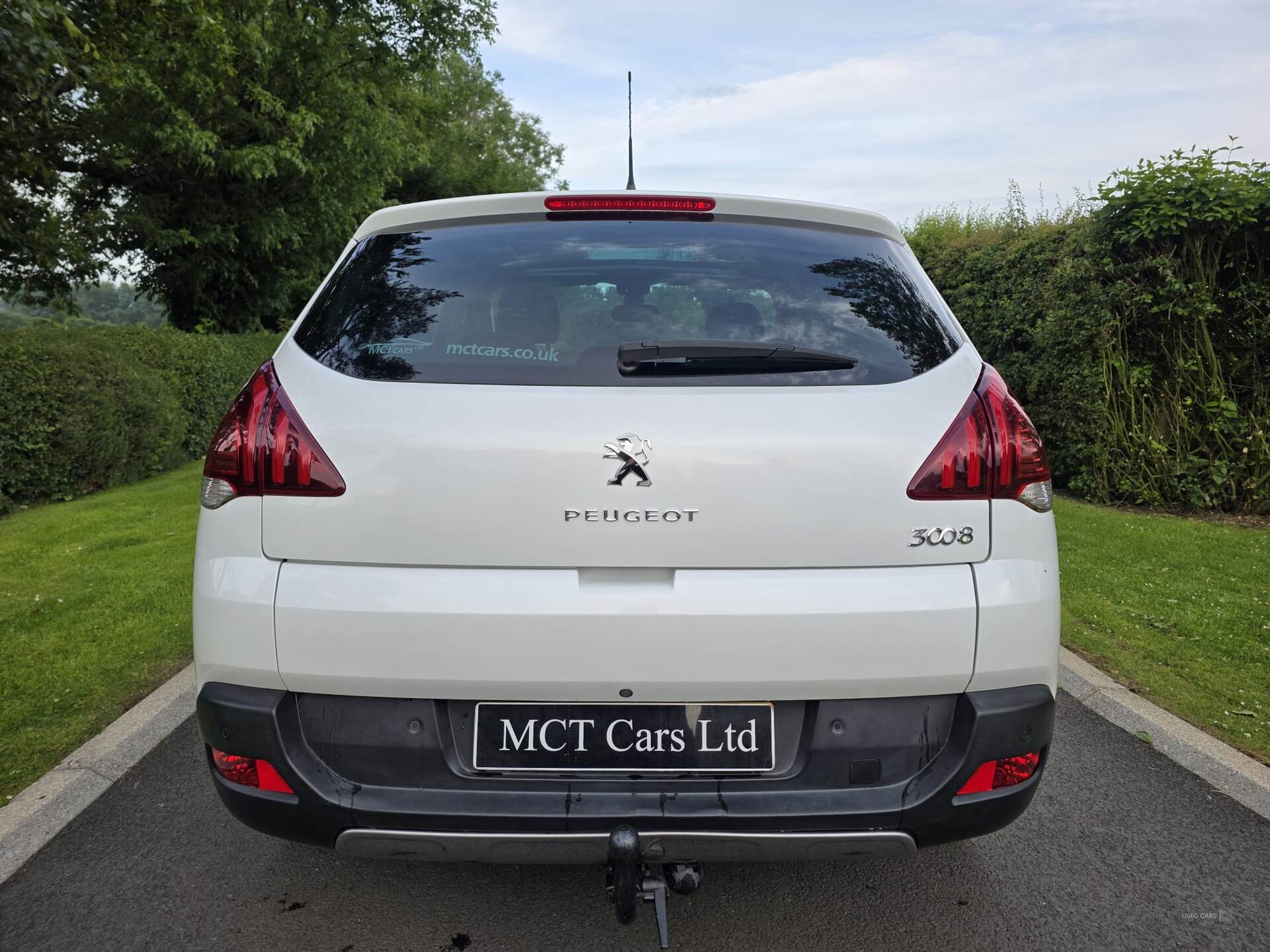 Dec 2013 Peugeot 3008 1.6 HDi Allure 5dr