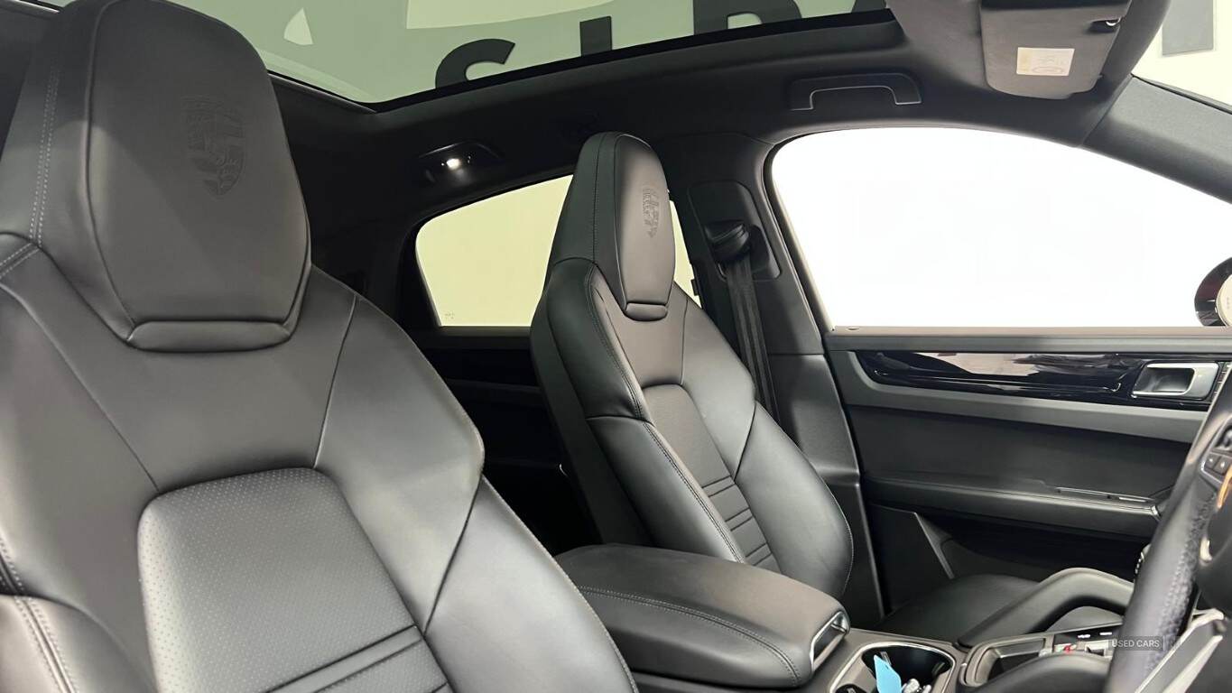 Sep 2022 Porsche Cayenne Coupe E-Hybrid 5dr Tiptronic S