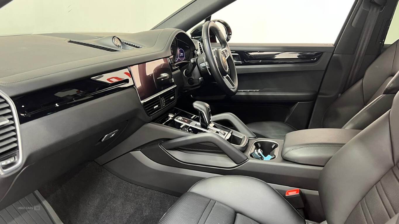 Sep 2022 Porsche Cayenne Coupe E-Hybrid 5dr Tiptronic S