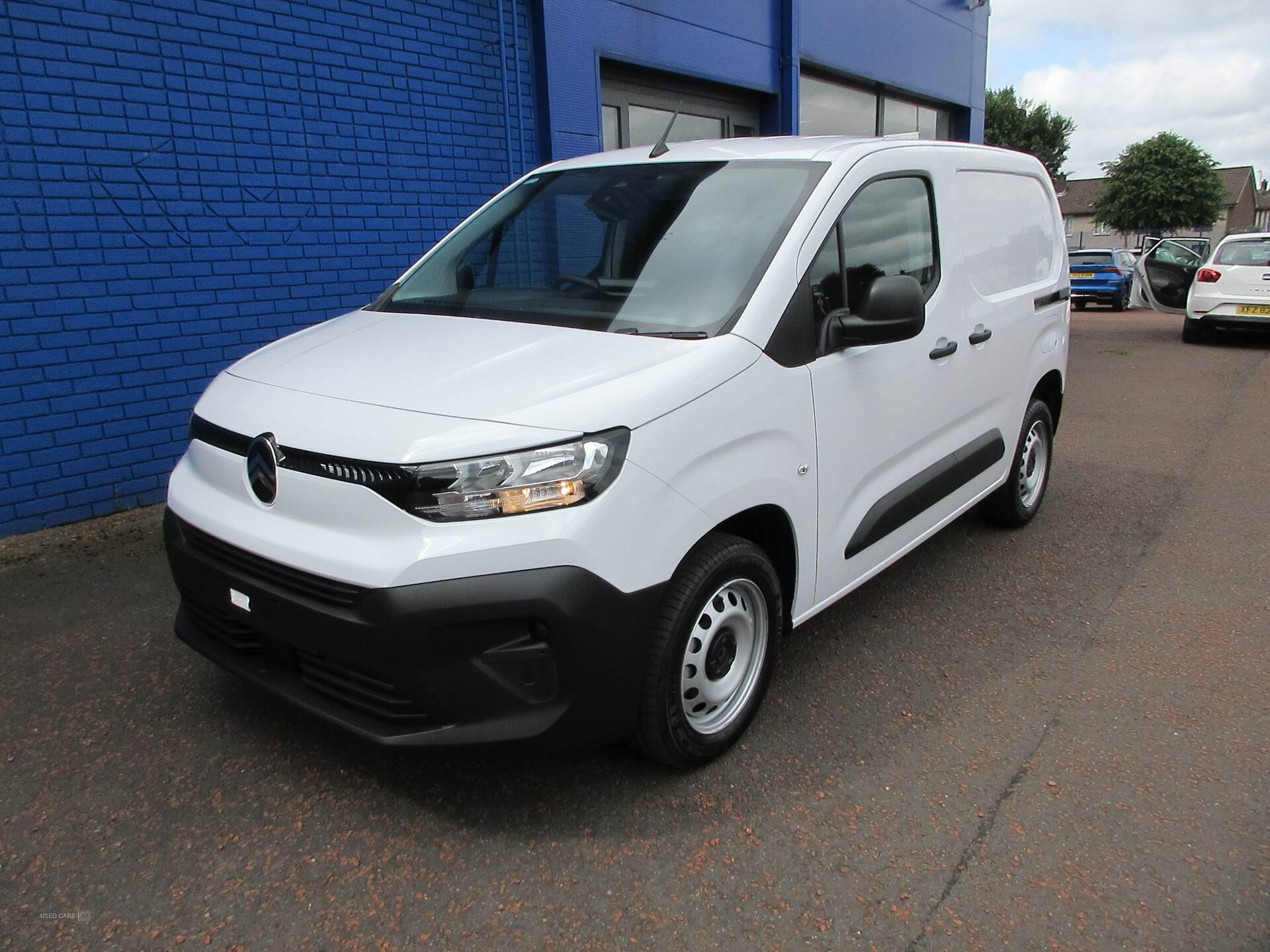  2025 Citroen Berlingo ENTERPRISE 100 BERLINGO ENTERPRISE + 100 BHP 3 SEATS BERLINGO ENTERPRISE + BHDI 100 SPARE WHEEL , 3 SEATS