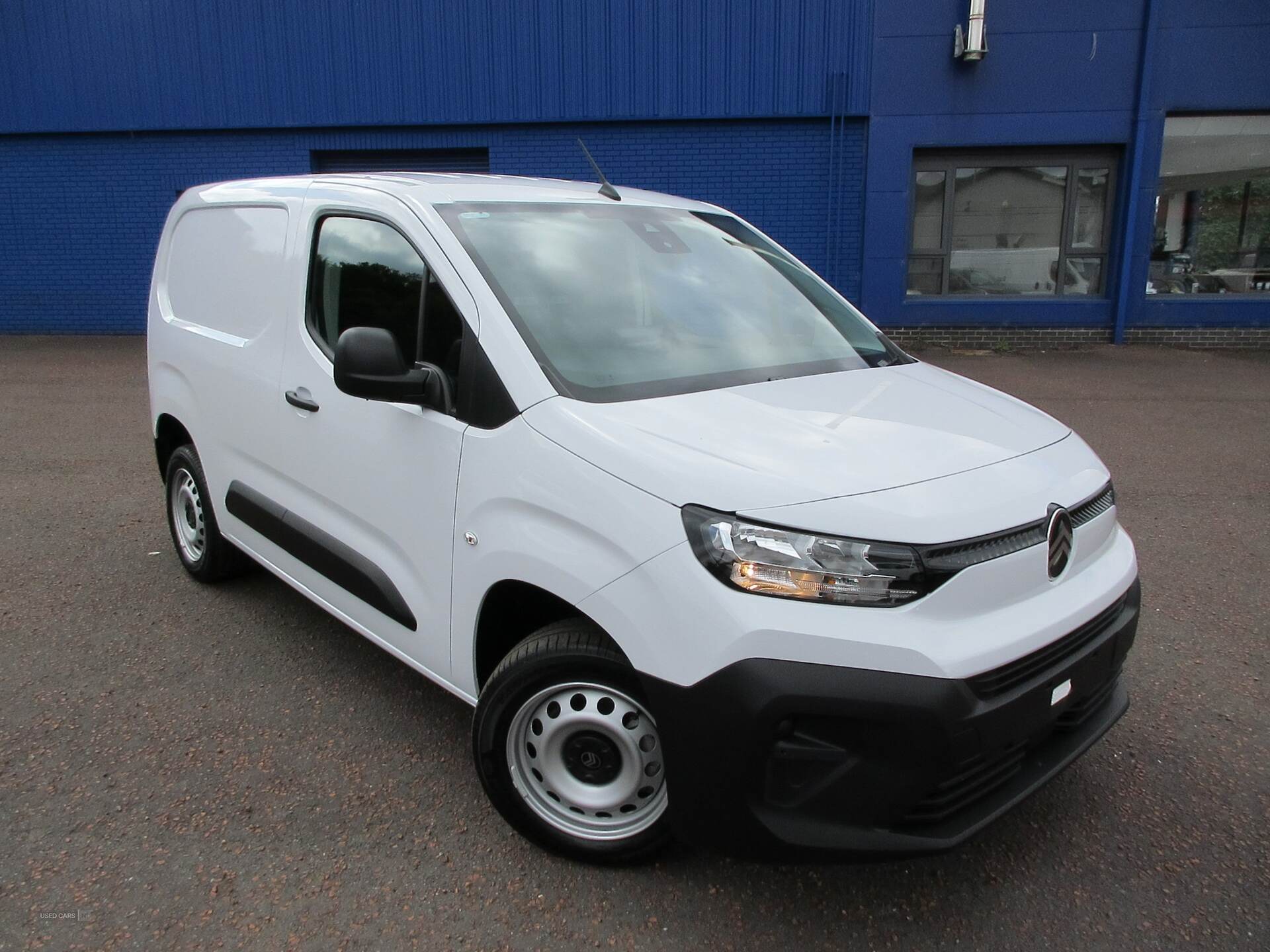  2025 Citroen Berlingo ENTERPRISE 100 BERLINGO ENTERPRISE + 100 BHP 3 SEATS BERLINGO ENTERPRISE + BHDI 100 SPARE WHEEL , 3 SEATS