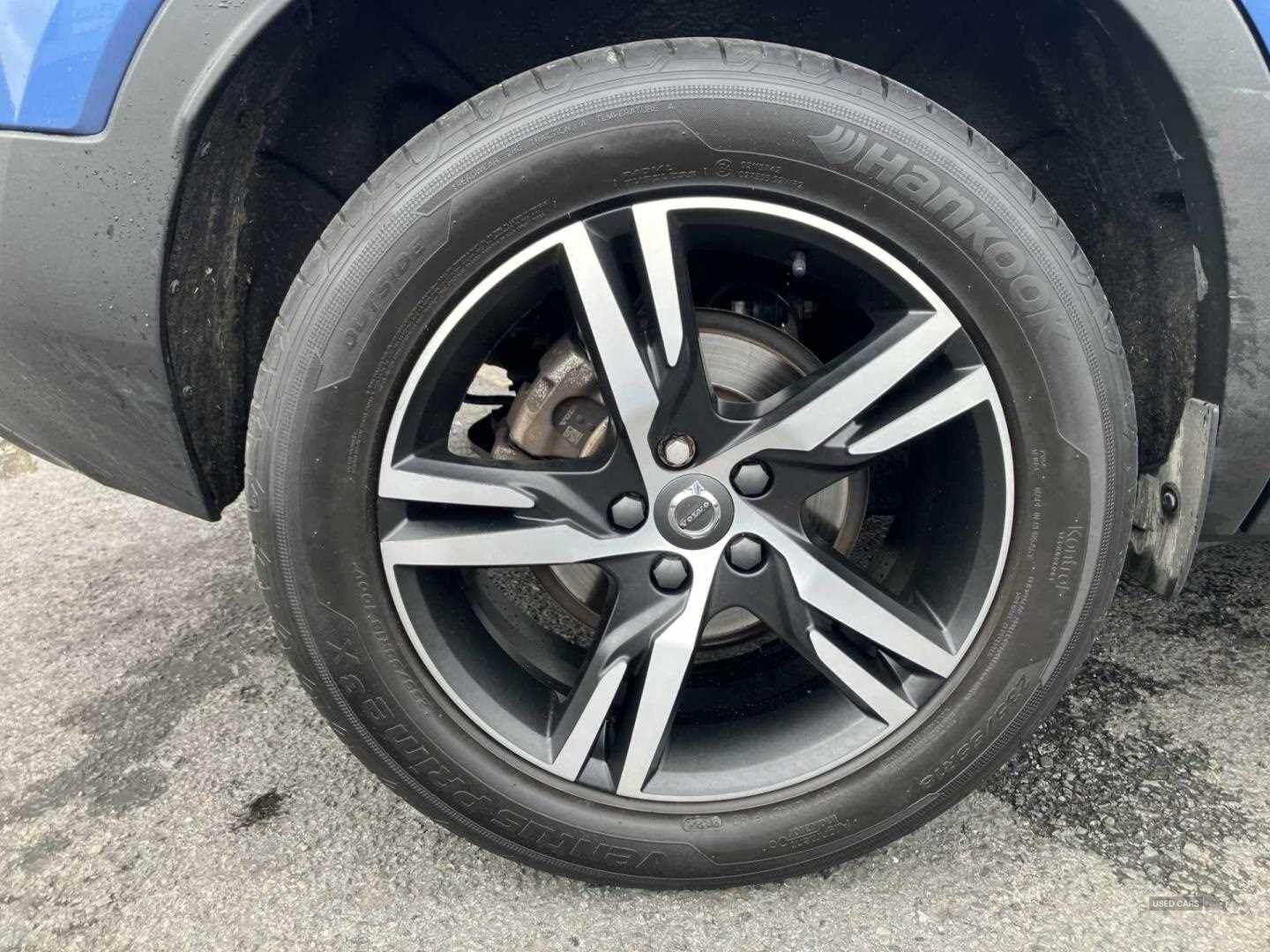 Aug 2020 Volvo XC40 1.5 T3 [163] R DESIGN 5dr Geartronic