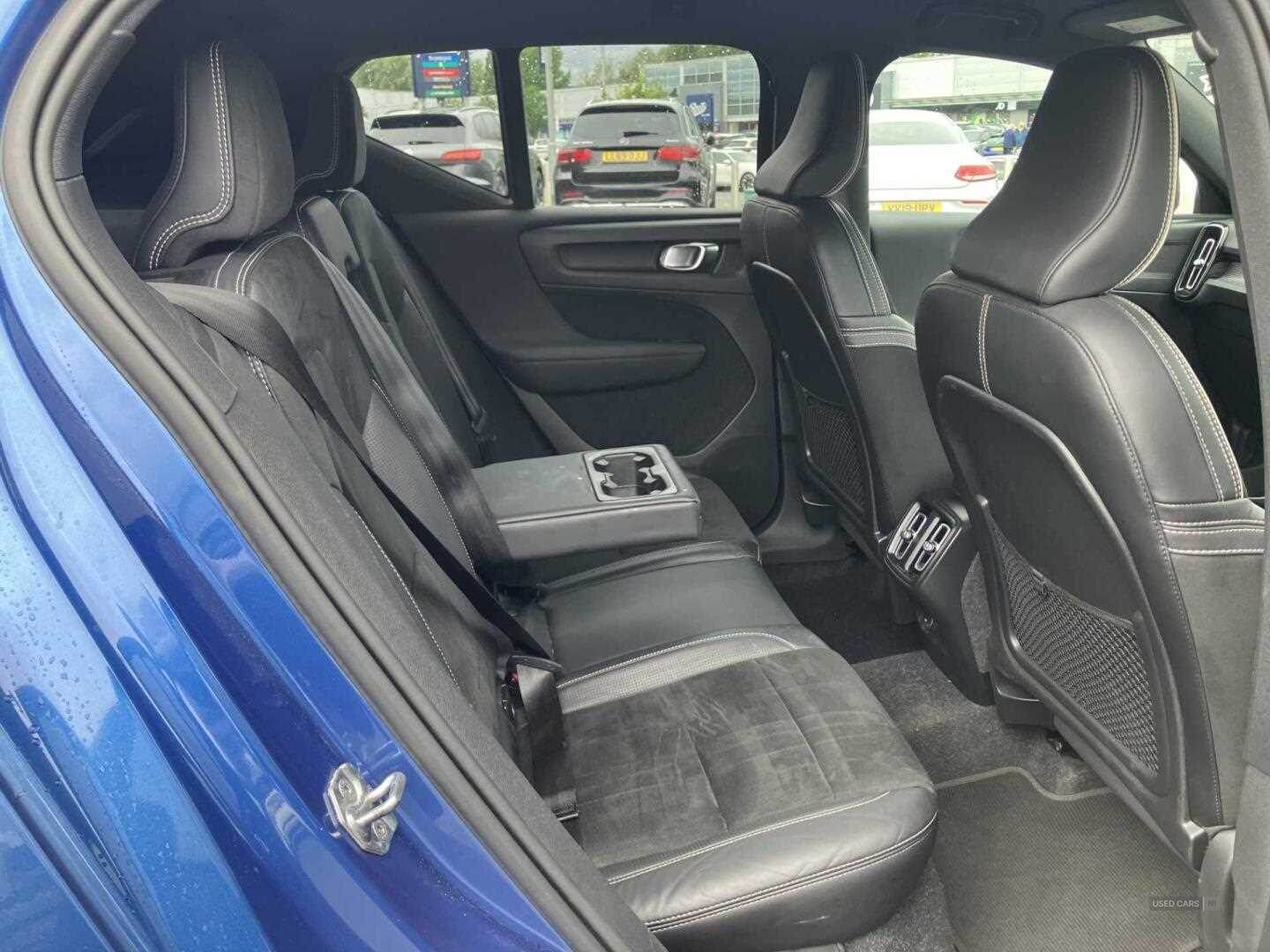 Aug 2020 Volvo XC40 1.5 T3 [163] R DESIGN 5dr Geartronic