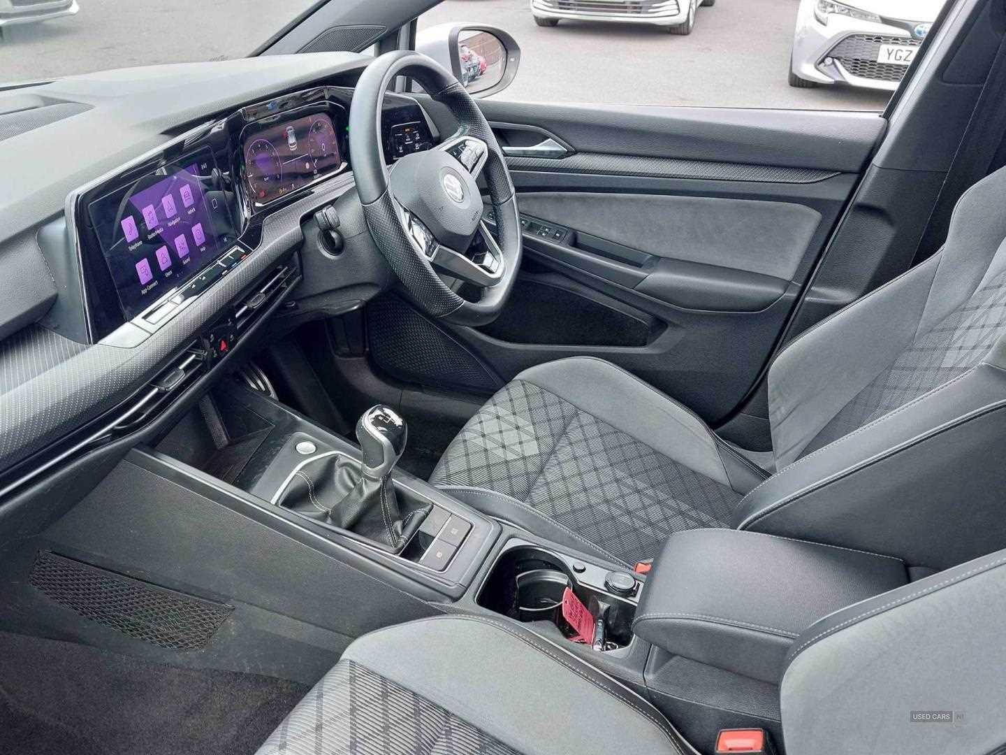 Jan 2022 Volkswagen Golf 1.5 TSI R-Line 5dr