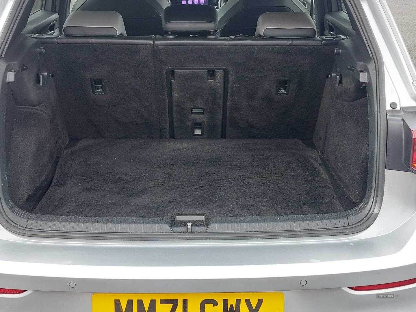 Jan 2022 Volkswagen Golf 1.5 TSI R-Line 5dr
