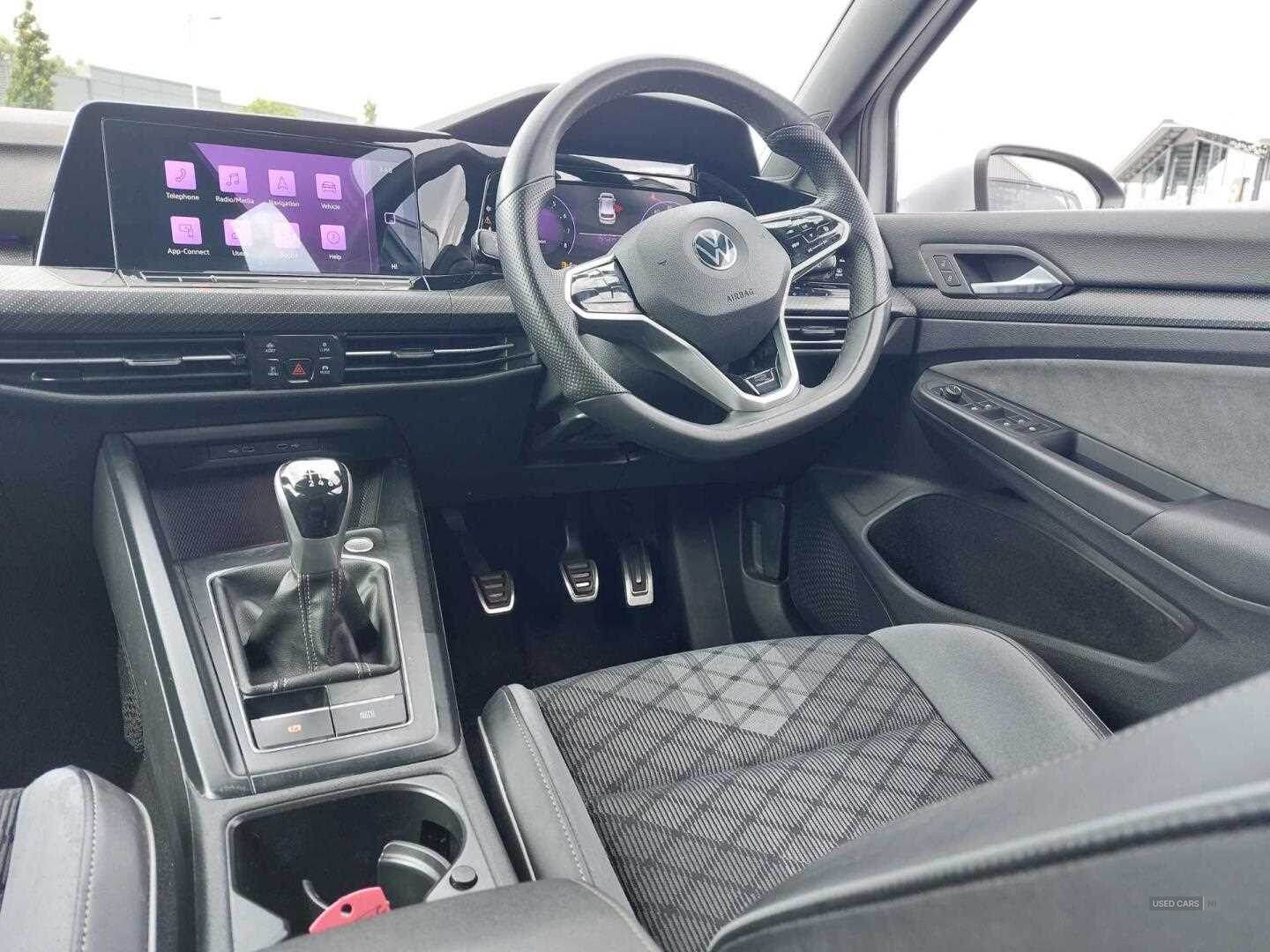Jan 2022 Volkswagen Golf 1.5 TSI R-Line 5dr