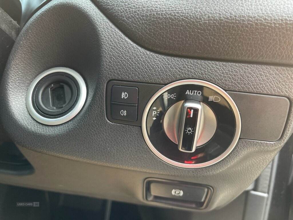  2019 Mercedes-Benz 180 1.6 GLA180 Urban Edition SUV 5dr Petrol Manual Euro 6 (s/s) (122 ps) ONLY 45973 GENUINE LOW MILES