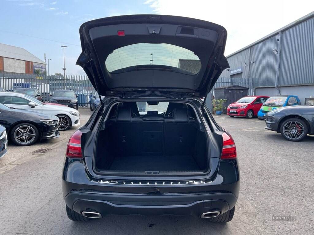  2019 Mercedes-Benz 180 1.6 GLA180 Urban Edition SUV 5dr Petrol Manual Euro 6 (s/s) (122 ps) ONLY 45973 GENUINE LOW MILES