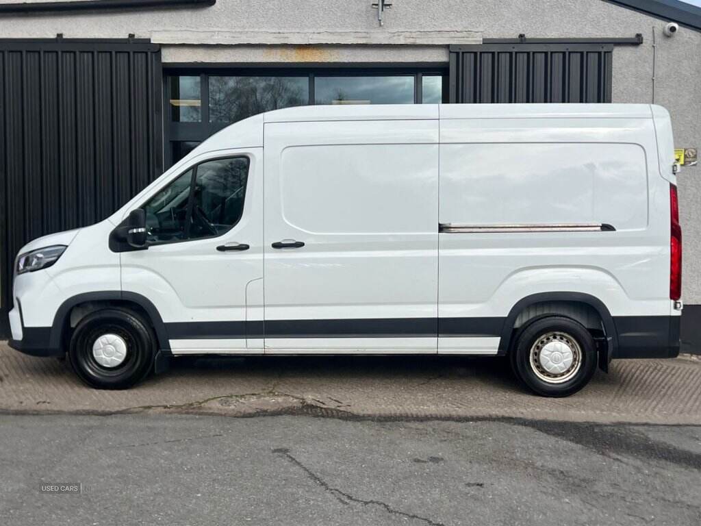 Nov 2022 Maxus Deliver 9 2.0 D20 150 High Roof Van