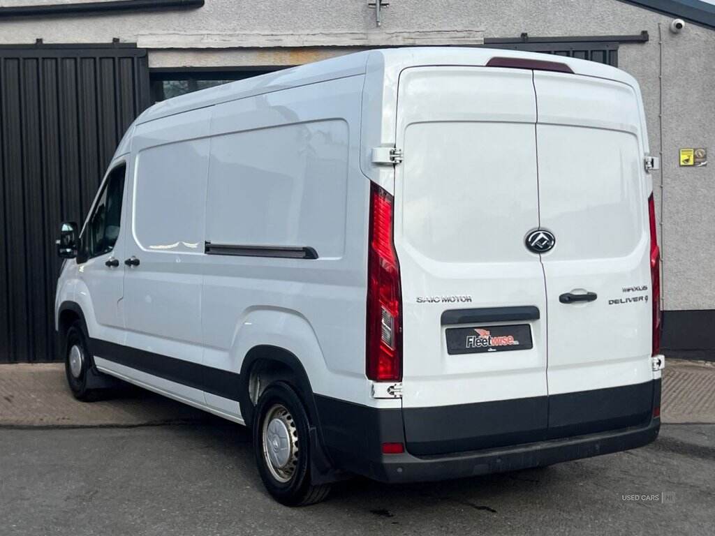 Nov 2022 Maxus Deliver 9 2.0 D20 150 High Roof Van