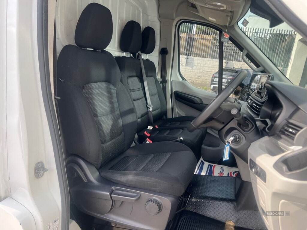 Nov 2022 Maxus Deliver 9 2.0 D20 150 High Roof Van