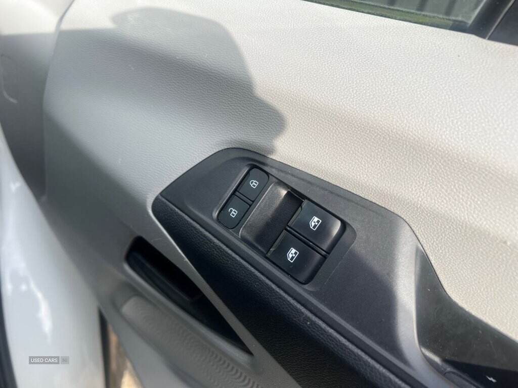 Nov 2022 Maxus Deliver 9 2.0 D20 150 High Roof Van