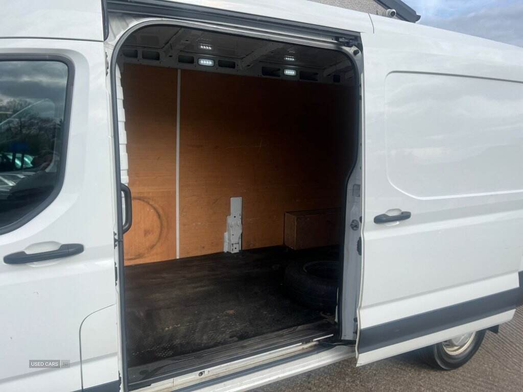Nov 2022 Maxus Deliver 9 2.0 D20 150 High Roof Van