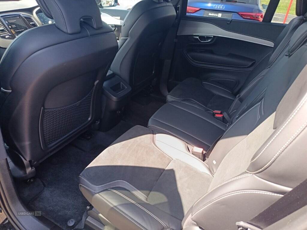 Mar 2022 Volvo XC90 2.0 B5D [235] R DESIGN 5dr AWD Geartronic