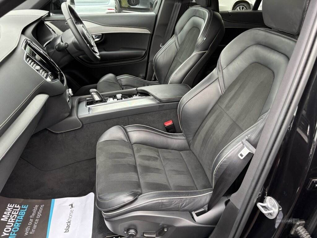 Mar 2022 Volvo XC90 2.0 B5D [235] R DESIGN 5dr AWD Geartronic
