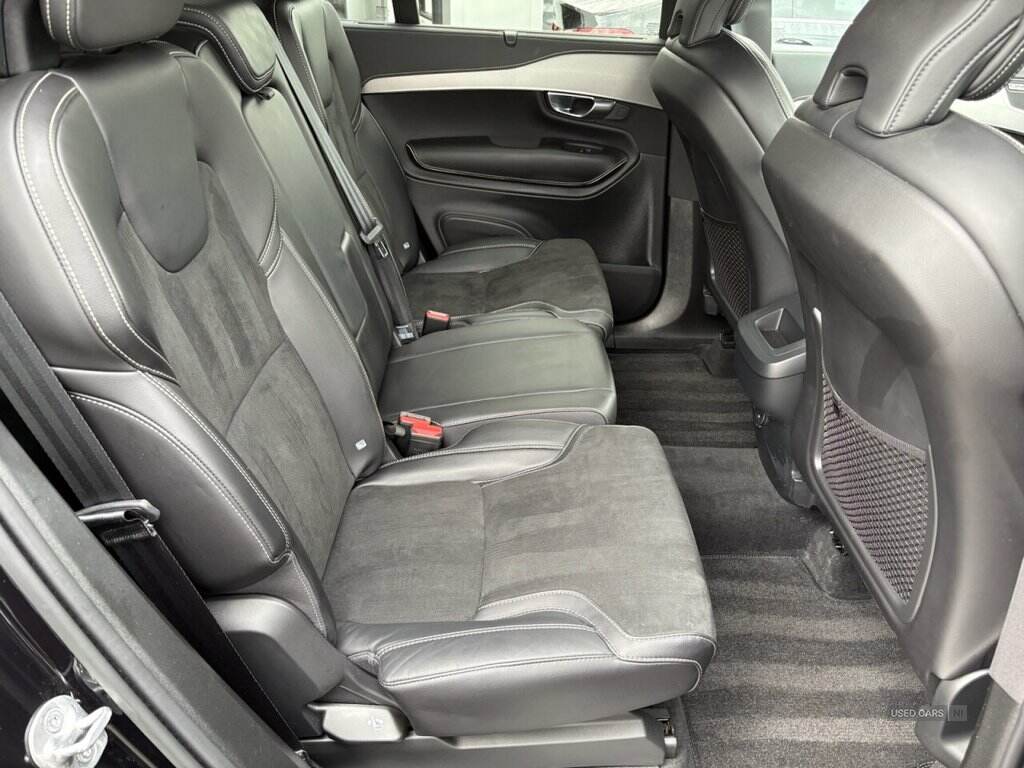Mar 2022 Volvo XC90 2.0 B5D [235] R DESIGN 5dr AWD Geartronic