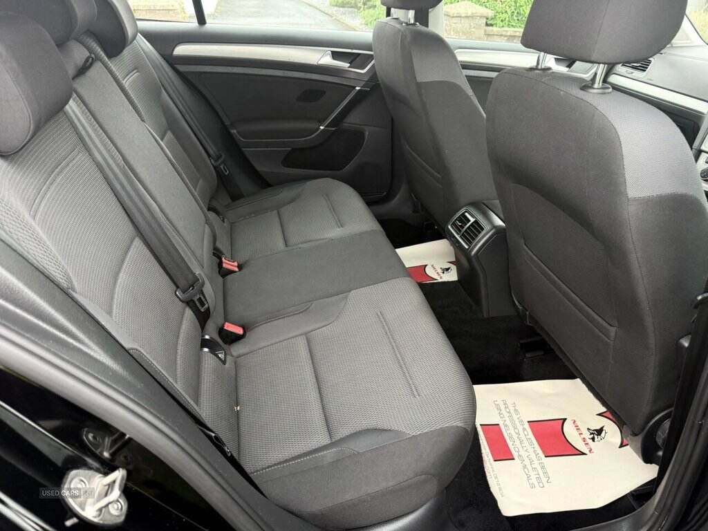 Apr 2016 Volkswagen Golf 1.6 TDI 110 Match 5dr