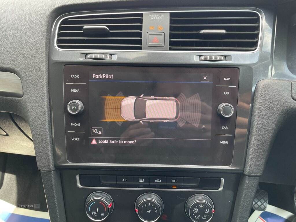 Sep 2014 Volkswagen Golf 1.6 TDI 105 SE 5dr