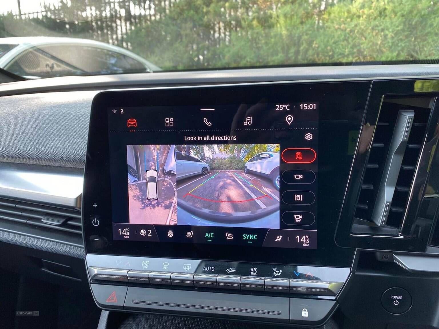Jul 2023 Renault Megane E-TECH Ev60 160Kw Iconic 60Kwh Optimum Charge 5Dr Auto