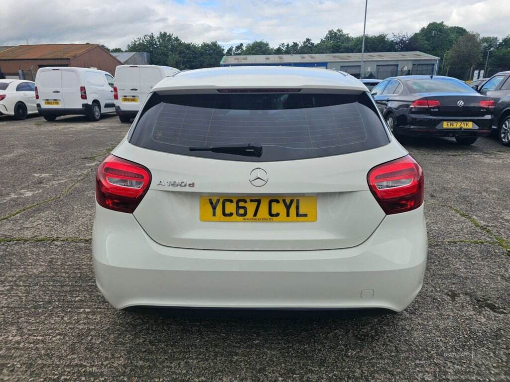 Nov 2017 Mercedes-Benz A-Class A180d SE 5dr