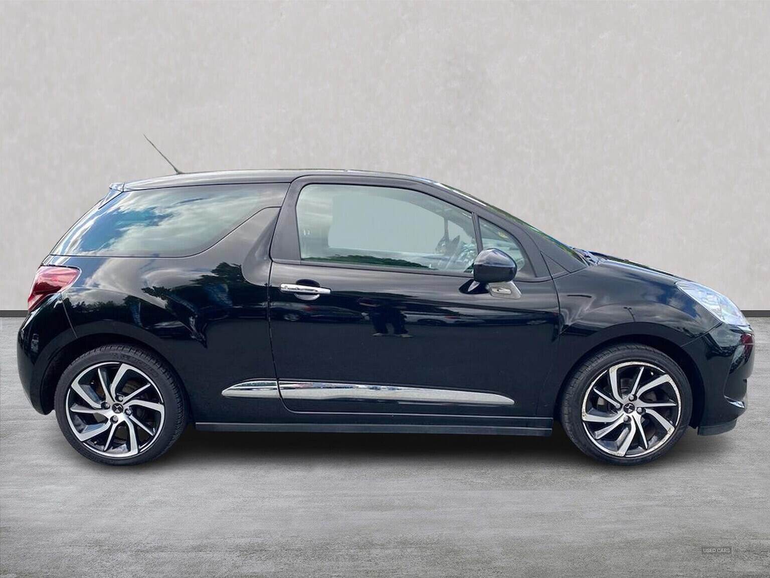 Apr 2018 DS DS3 1.2 Puretech 82 Connected Chic 3Dr