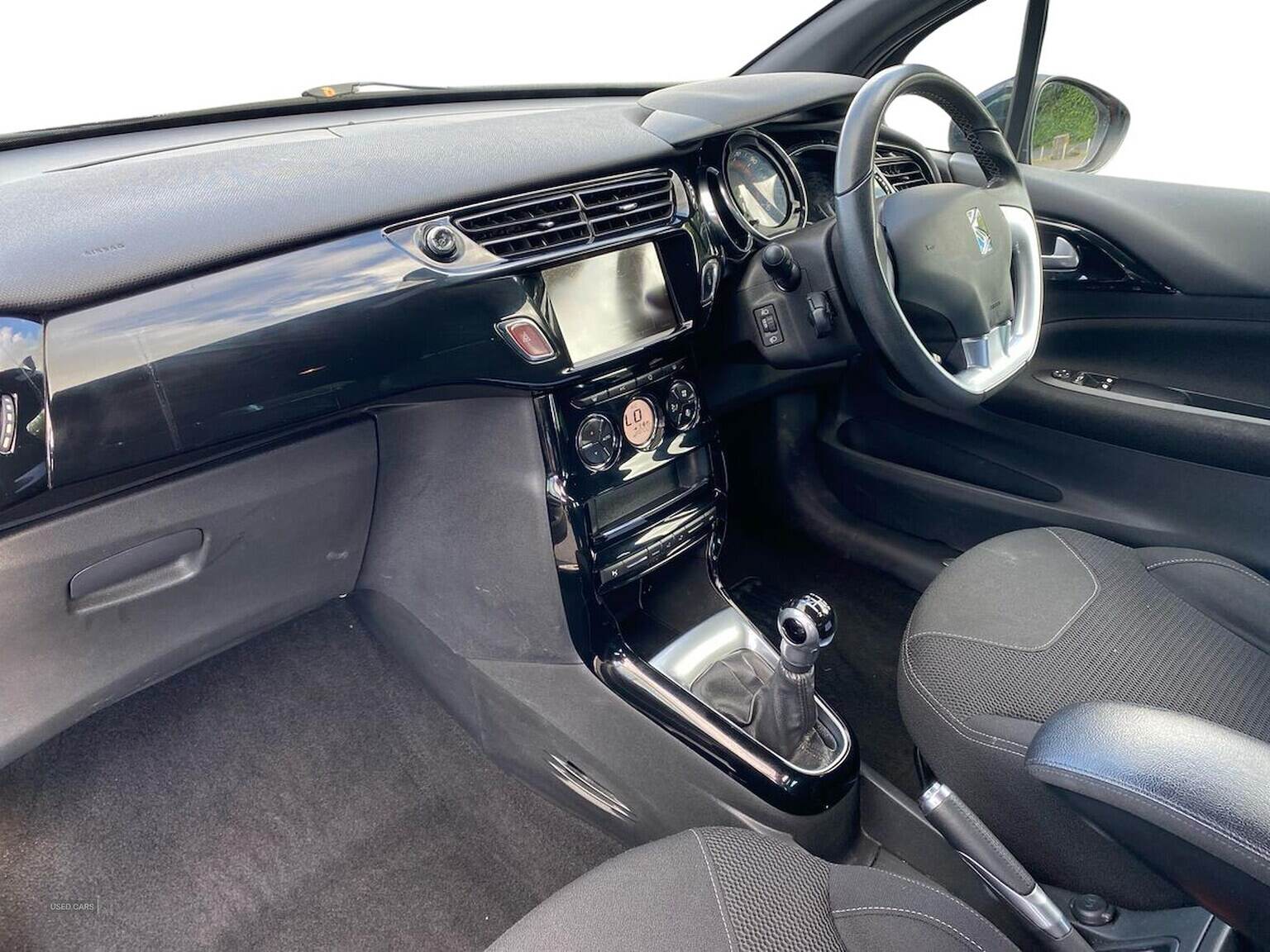Apr 2018 DS DS3 1.2 Puretech 82 Connected Chic 3Dr