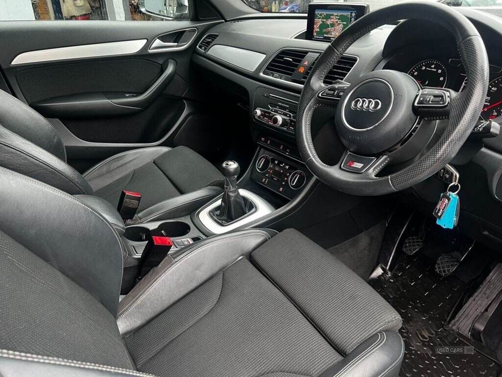 Jan 2017 Audi Q3 1.4T FSI S Line Navigation 5dr