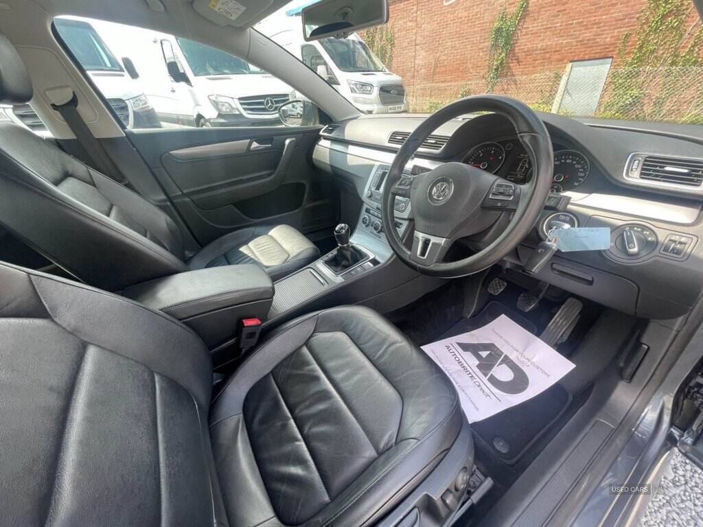 Sep 2014 Volkswagen Passat 2.0 TDI Bluemotion Tech Executive 4dr