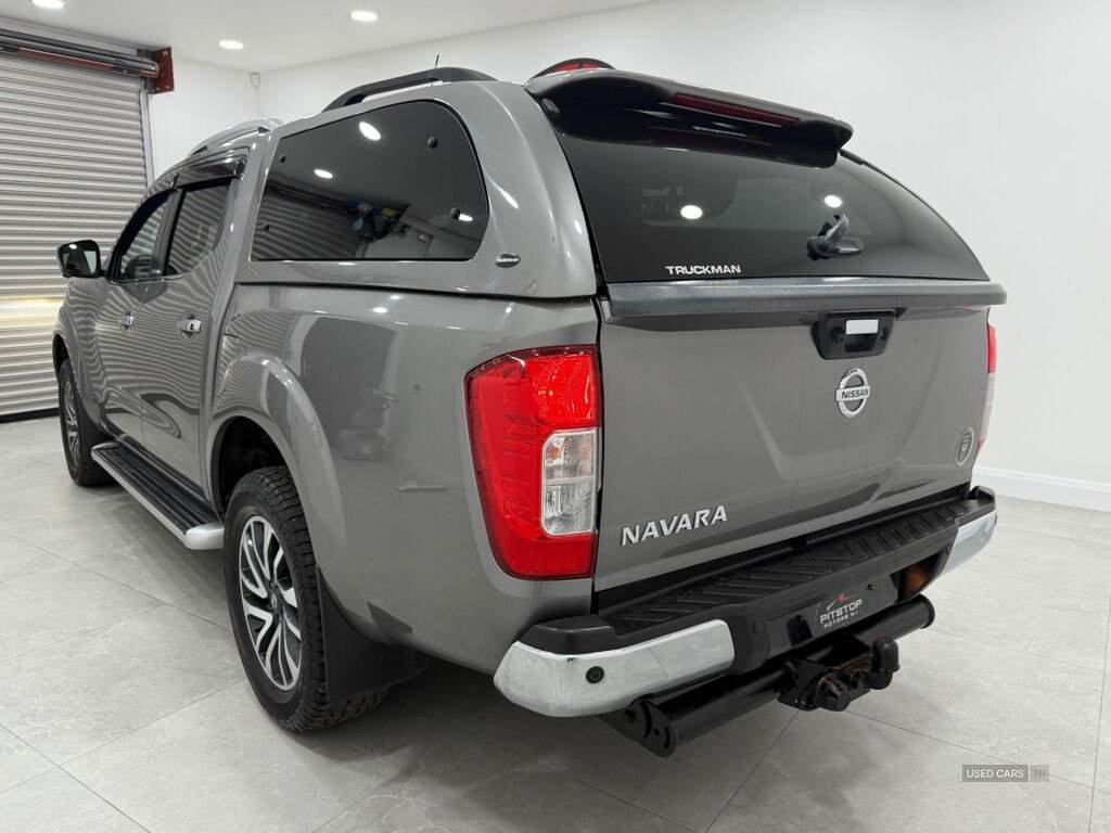 Sep 2017 Nissan Navara Double Cab Pick Up Tekna 2.3dCi 190 4WD