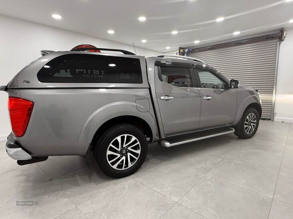 Sep 2017 Nissan Navara Double Cab Pick Up Tekna 2.3dCi 190 4WD