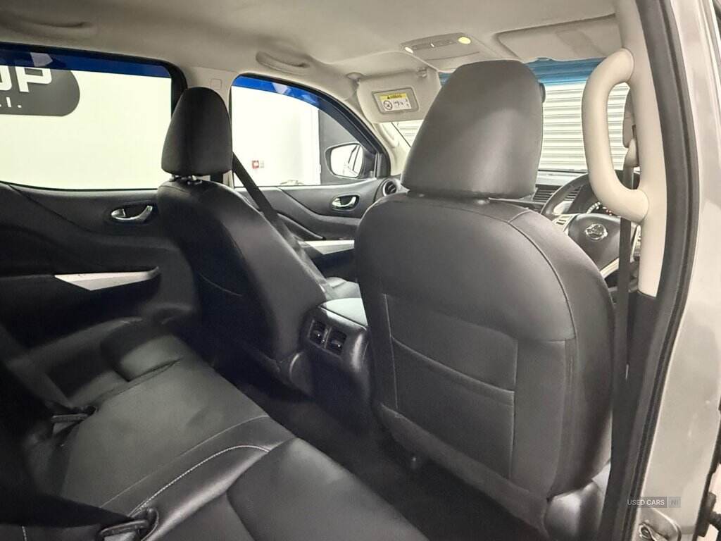 Sep 2017 Nissan Navara Double Cab Pick Up Tekna 2.3dCi 190 4WD