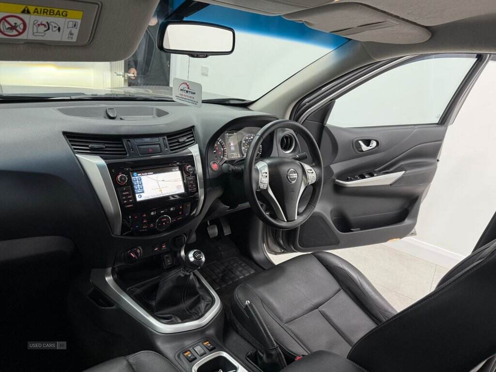 Sep 2017 Nissan Navara Double Cab Pick Up Tekna 2.3dCi 190 4WD
