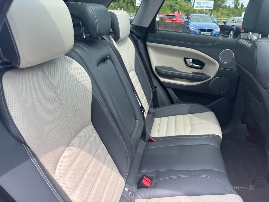 Dec 2015 Land Rover Range Rover Evoque 2.0 TD4 HSE Dynamic Lux 5dr Auto