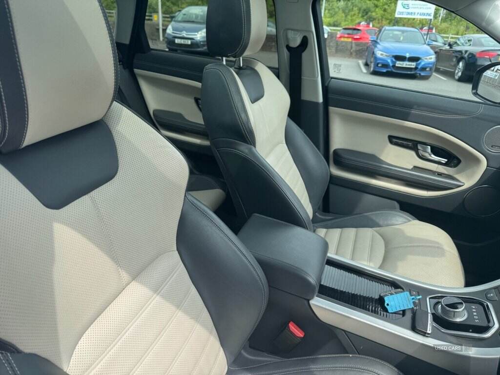 Dec 2015 Land Rover Range Rover Evoque 2.0 TD4 HSE Dynamic Lux 5dr Auto