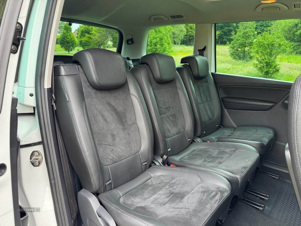 Dec 2017 Volkswagen Sharan 2.0 TDI CR BlueMotion Tech 150 SEL 5dr DSG