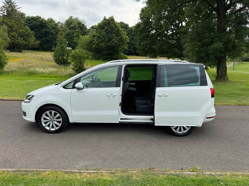 Dec 2017 Volkswagen Sharan 2.0 TDI CR BlueMotion Tech 150 SEL 5dr DSG