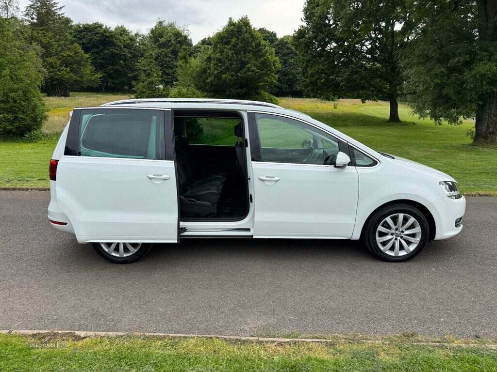 Dec 2017 Volkswagen Sharan 2.0 TDI CR BlueMotion Tech 150 SEL 5dr DSG