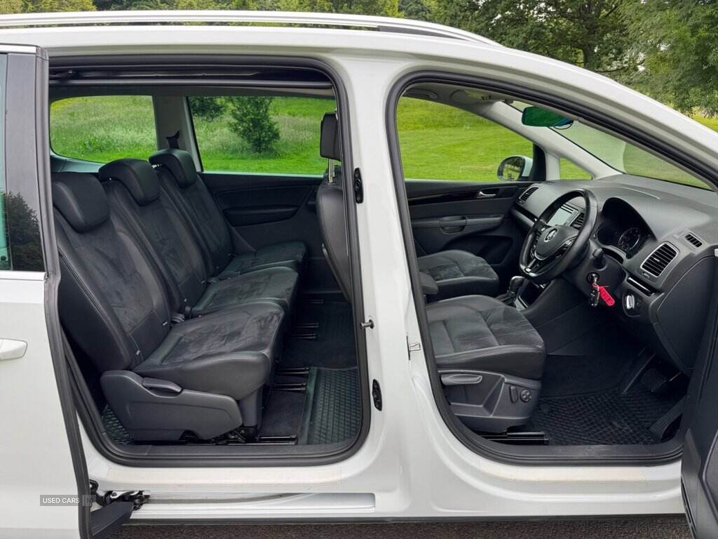 Dec 2017 Volkswagen Sharan 2.0 TDI CR BlueMotion Tech 150 SEL 5dr DSG