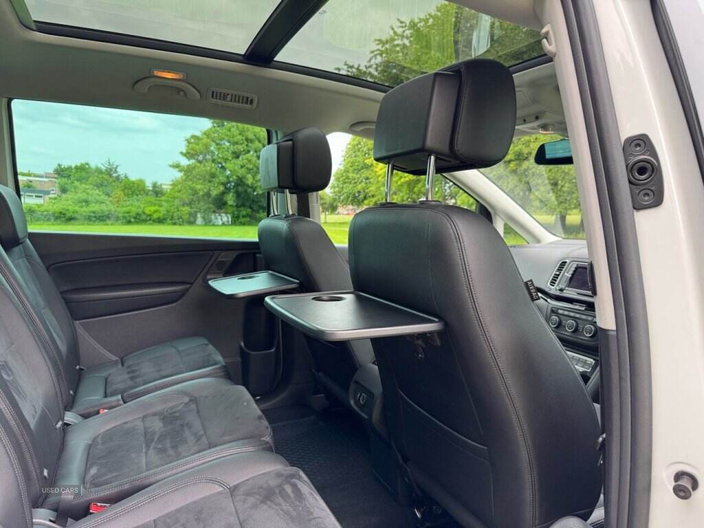 Dec 2017 Volkswagen Sharan 2.0 TDI CR BlueMotion Tech 150 SEL 5dr DSG