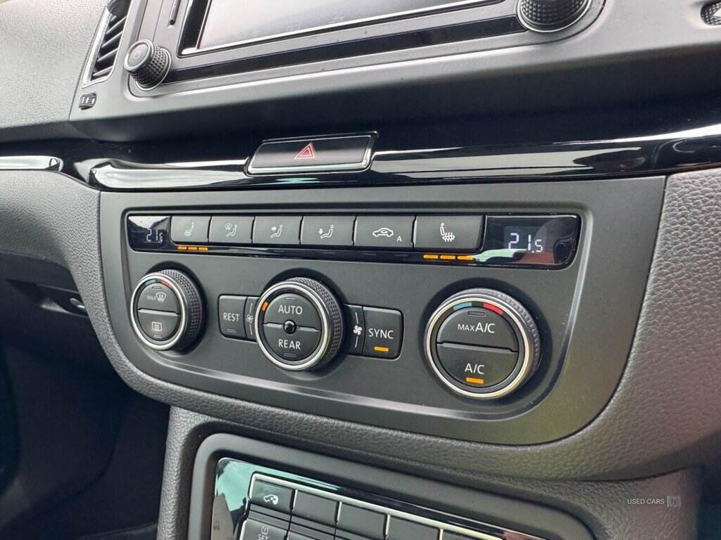 Dec 2017 Volkswagen Sharan 2.0 TDI CR BlueMotion Tech 150 SEL 5dr DSG