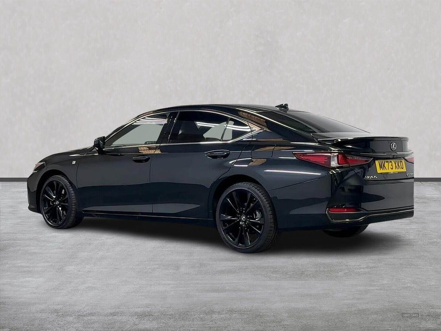 Sep 2023 Lexus ES 300H 2.5 F-Sport 4Dr Cvt