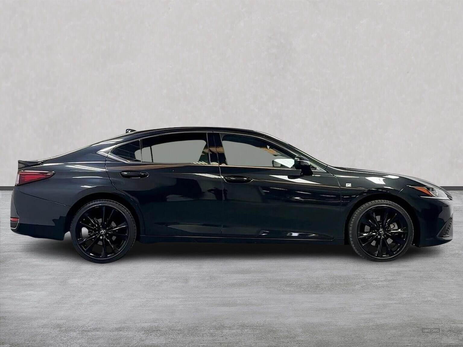 Sep 2023 Lexus ES 300H 2.5 F-Sport 4Dr Cvt