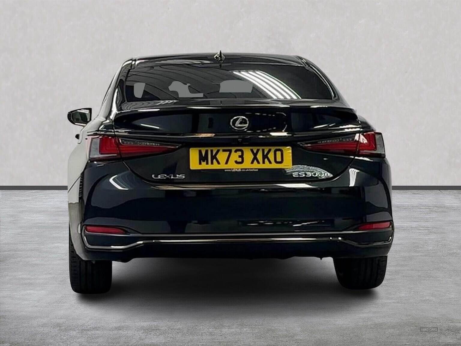Sep 2023 Lexus ES 300H 2.5 F-Sport 4Dr Cvt