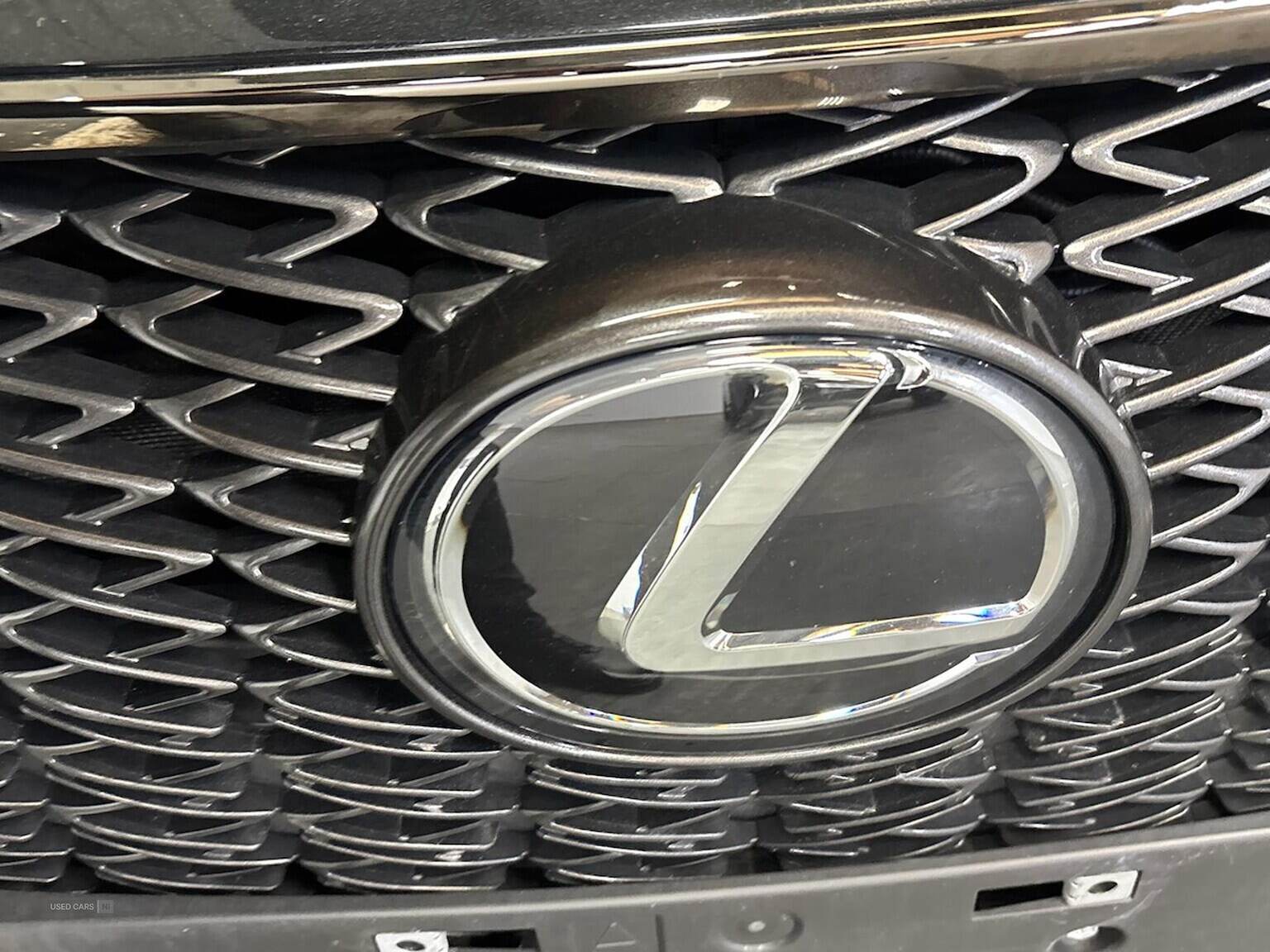 Sep 2023 Lexus ES 300H 2.5 F-Sport 4Dr Cvt