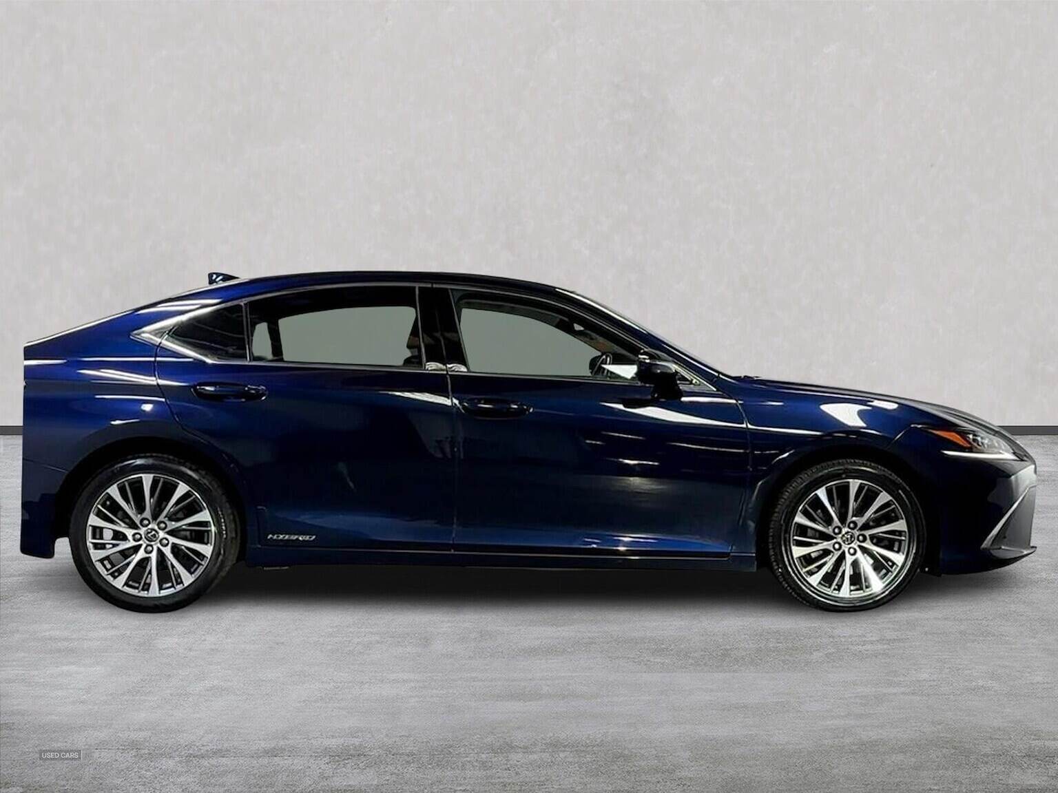 Jul 2020 Lexus ES 300H 2.5 4Dr Cvt [Premium Pack]