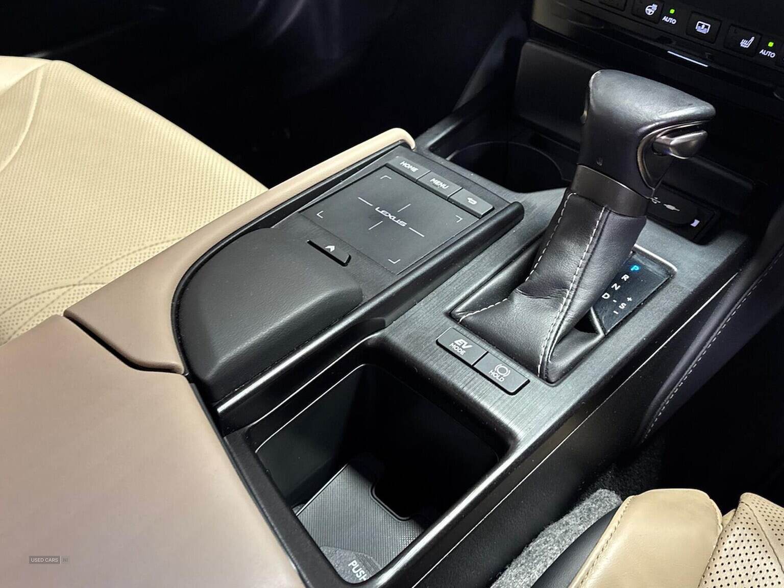 Jul 2020 Lexus ES 300H 2.5 4Dr Cvt [Premium Pack]