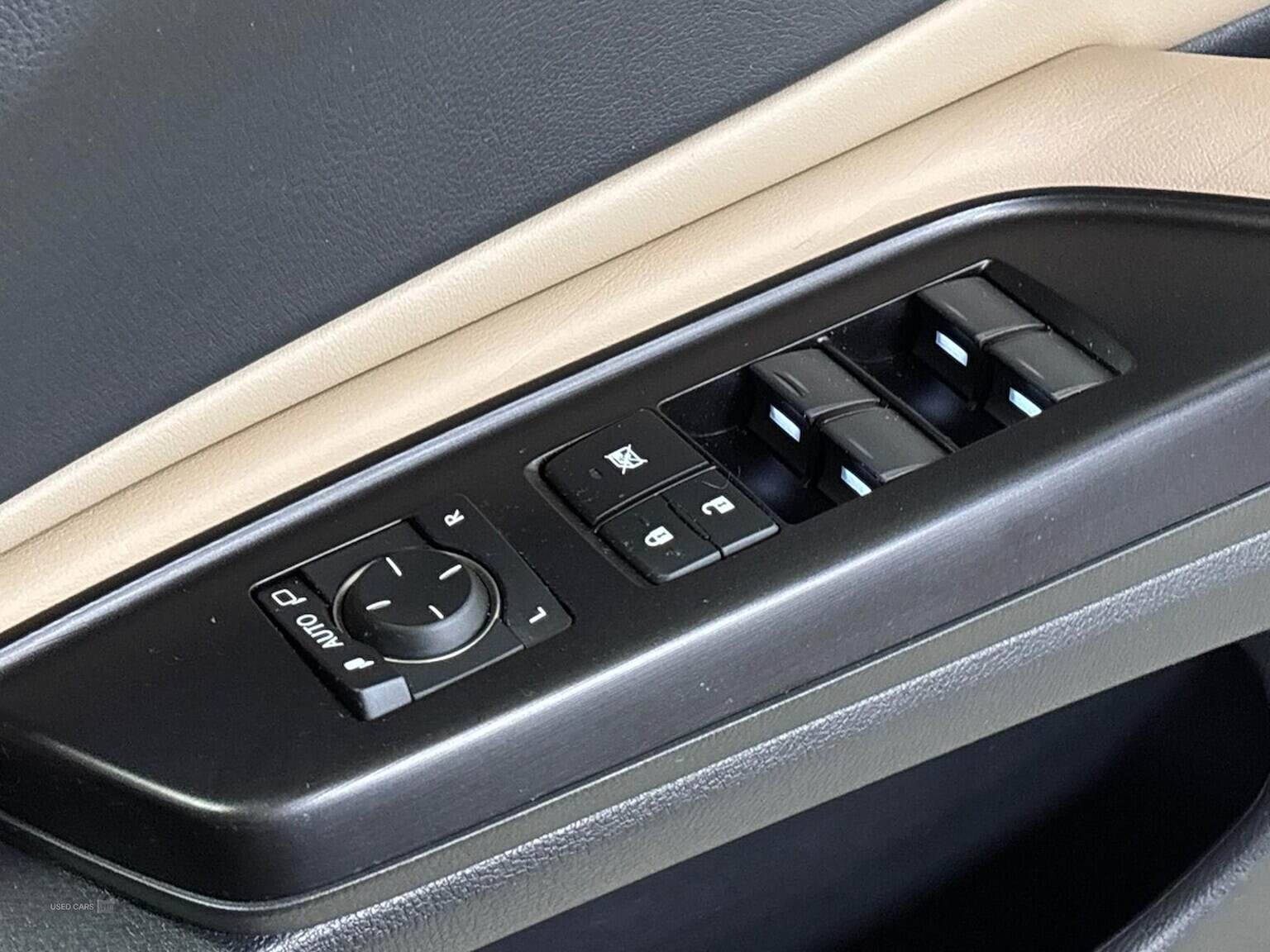 Jul 2020 Lexus ES 300H 2.5 4Dr Cvt [Premium Pack]